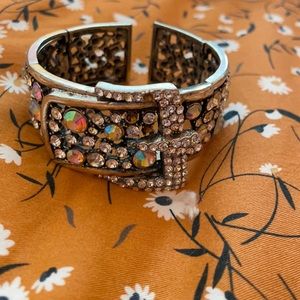 Belt buckle bangle bracelet